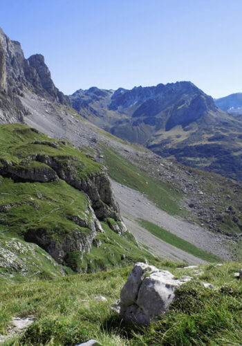 Ausflugsziel Graubuenden partnunsee by bergleben front large